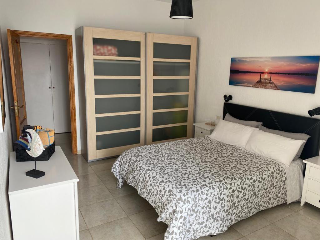 Apartamentos Playa Chica / Playa Las Gaviotas Santa Cruz de Tenerife Exteriör bild
