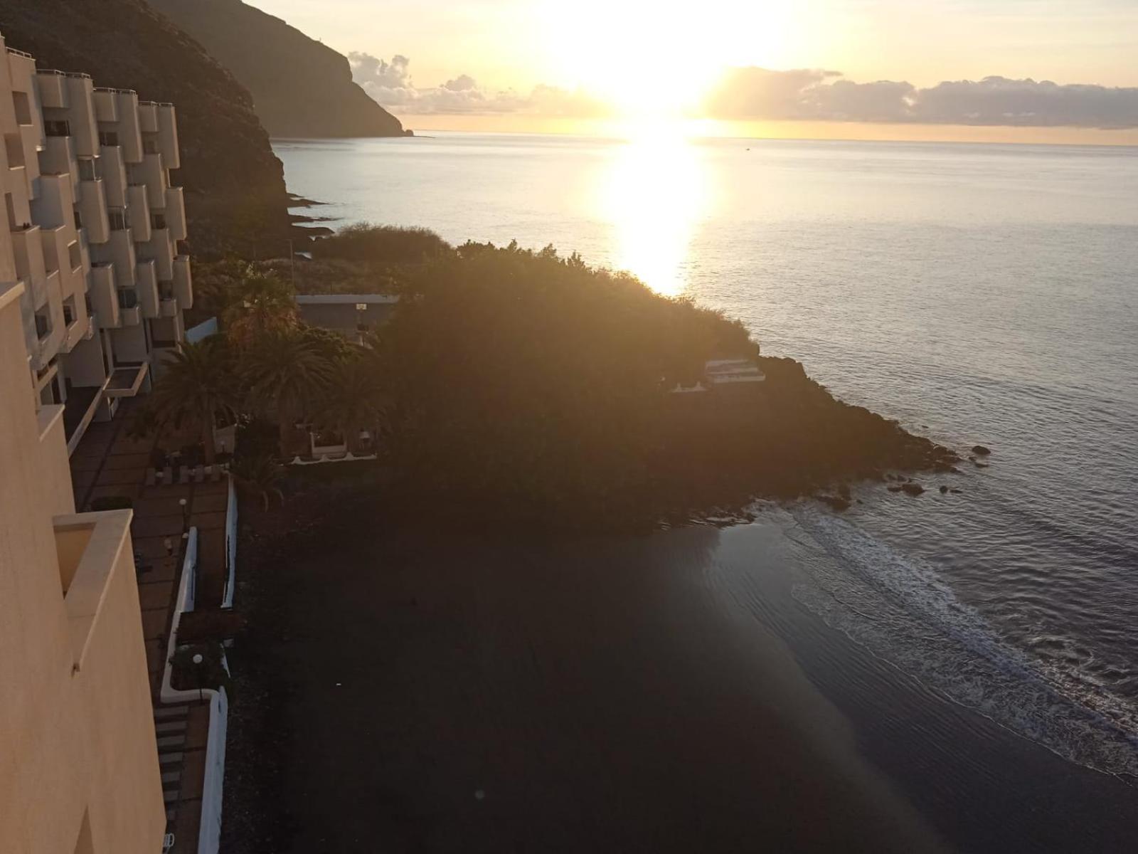 Apartamentos Playa Chica / Playa Las Gaviotas Santa Cruz de Tenerife Exteriör bild