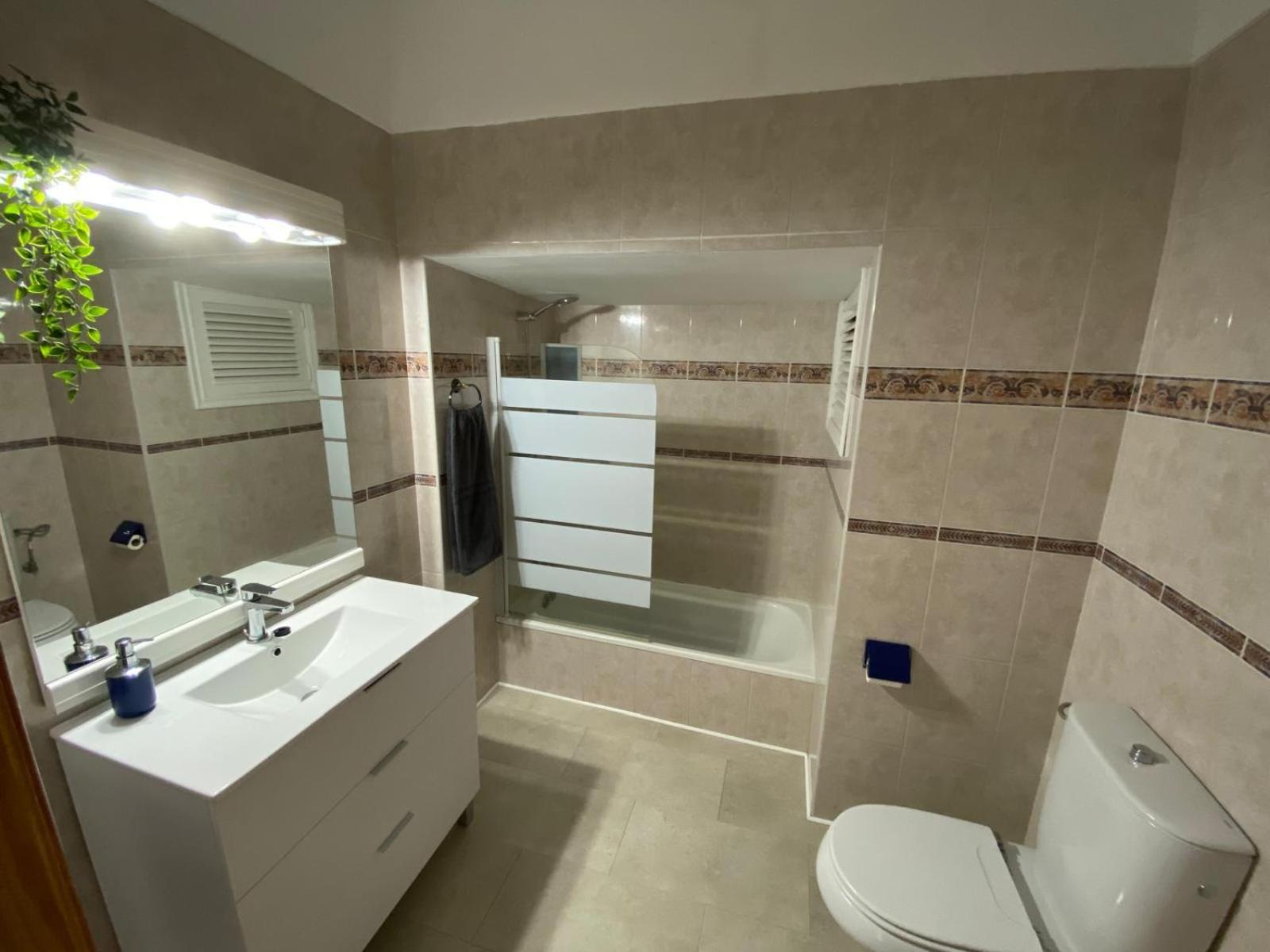 Apartamentos Playa Chica / Playa Las Gaviotas Santa Cruz de Tenerife Exteriör bild