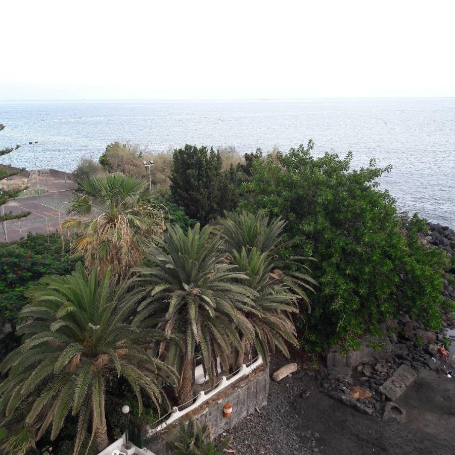 Apartamentos Playa Chica / Playa Las Gaviotas Santa Cruz de Tenerife Exteriör bild